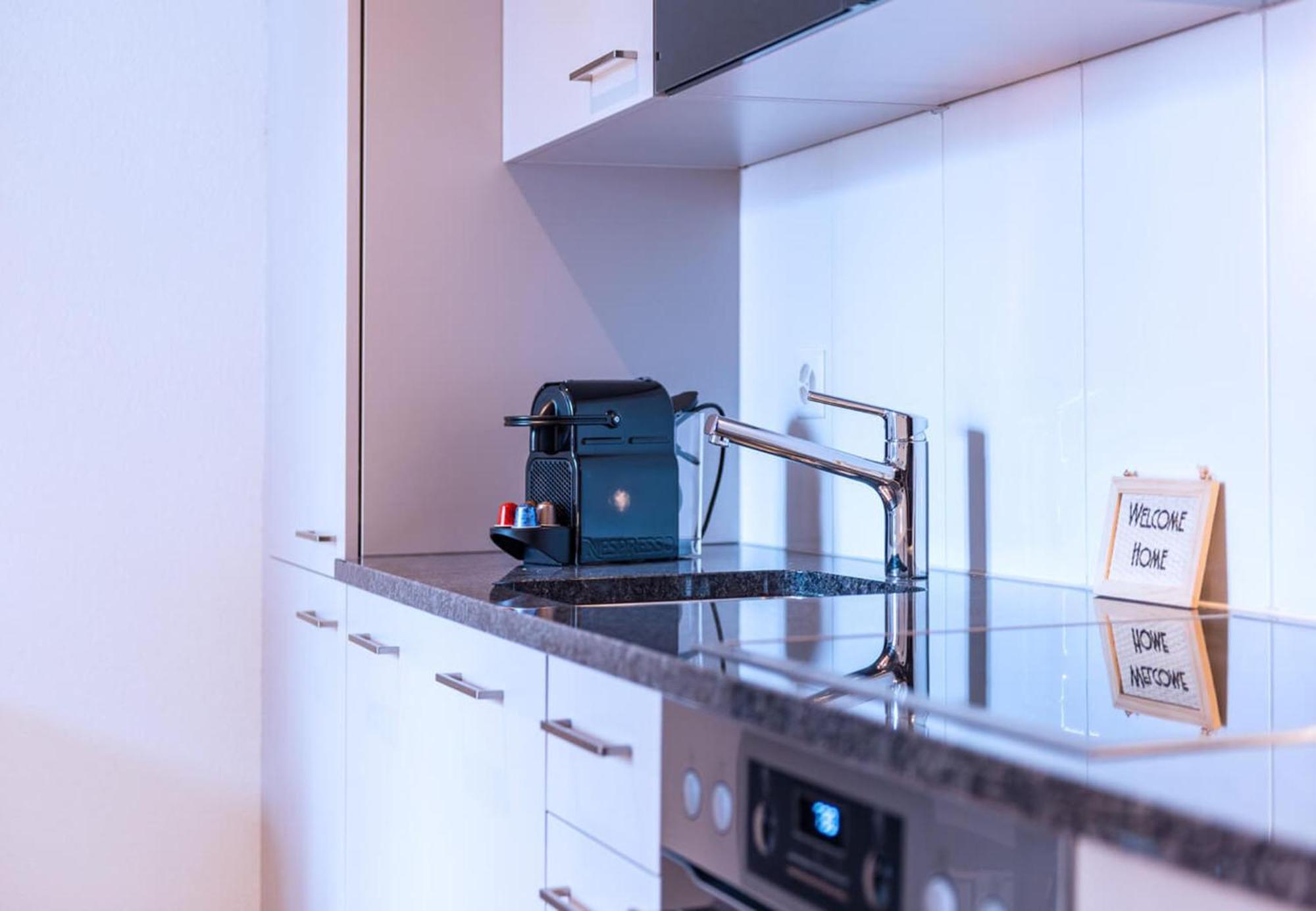 Hitrental Central Station Apartment チューリッヒ エクステリア 写真